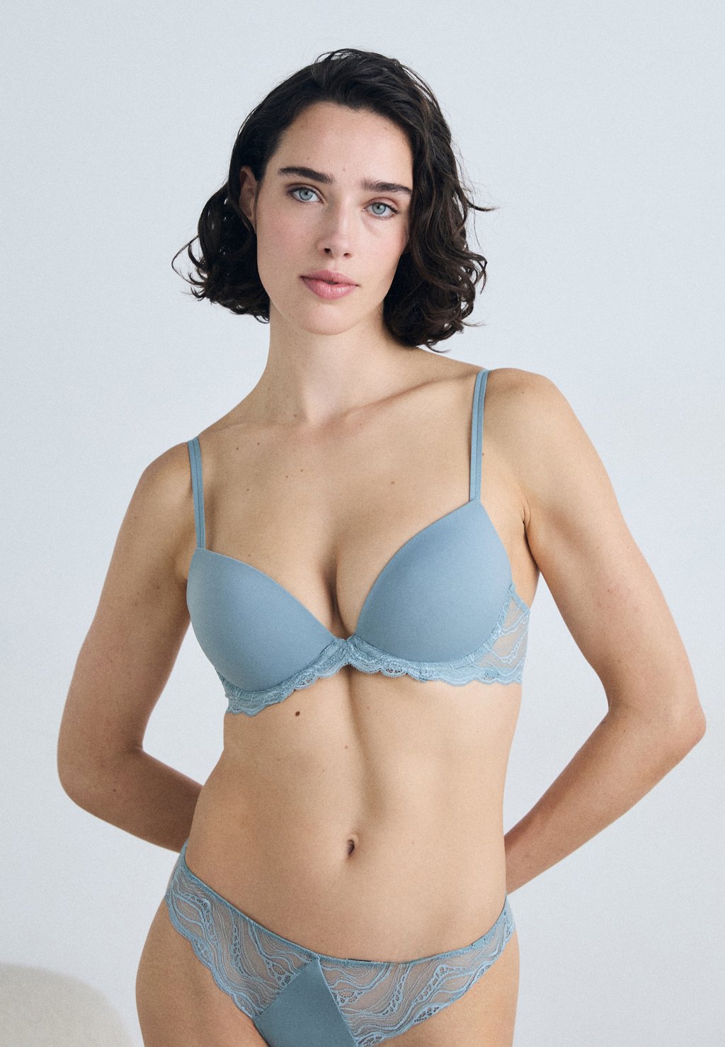 

Бюстгальтер пуш-ап LIFT DEMI Calvin Klein Underwear, сине-серый