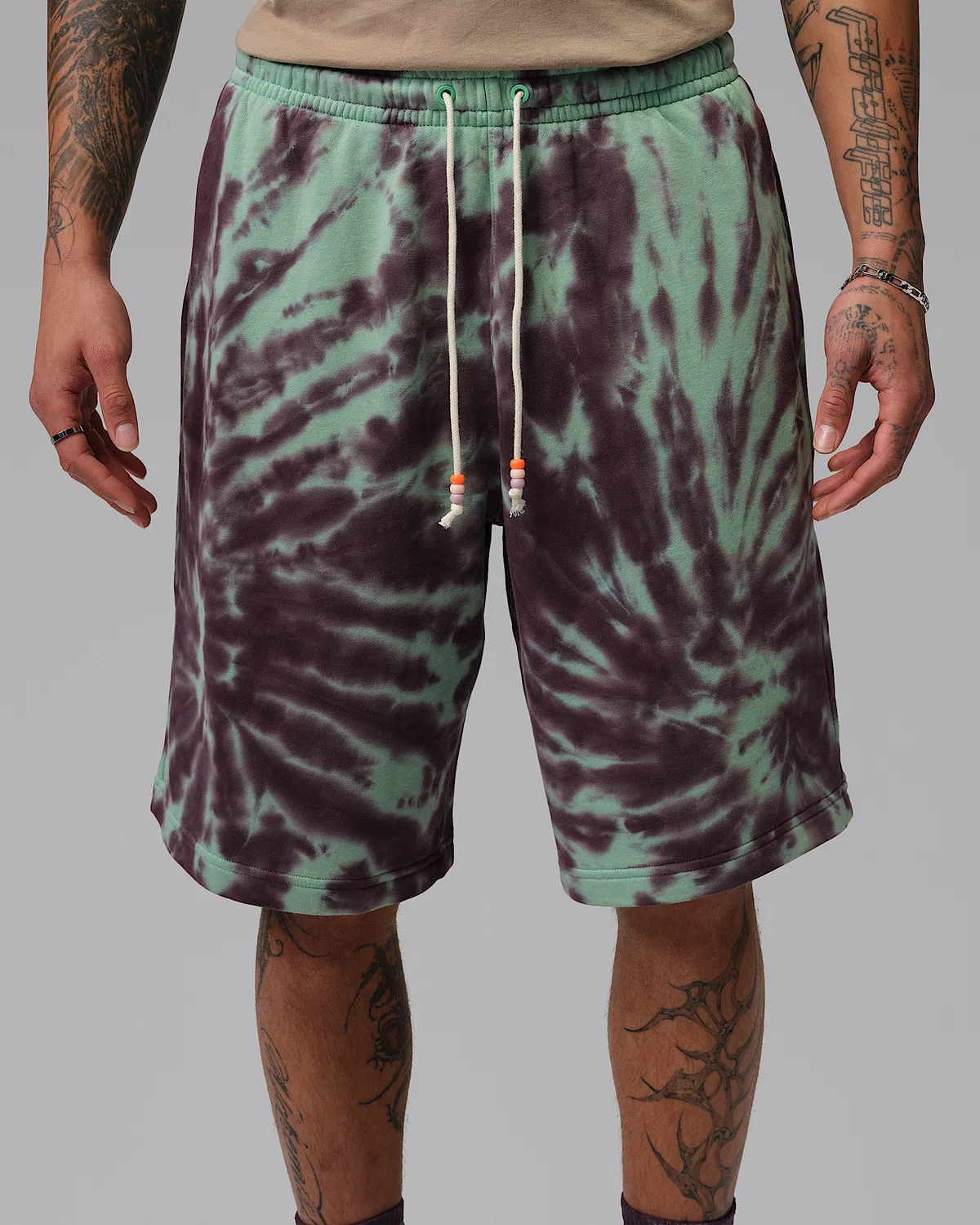 Мужские шорты Tie-Dye Festival Jordan Brooklyn Fleece, Green Glow/Burgundy Ash/Pale Ivory — фото 2