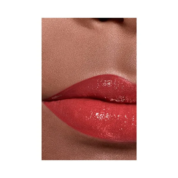 Увлажняющий тонирующий блеск для губ CHANEL ROUGE COCO BAUME BRILLO, 756 Cherry Burst — фото 4