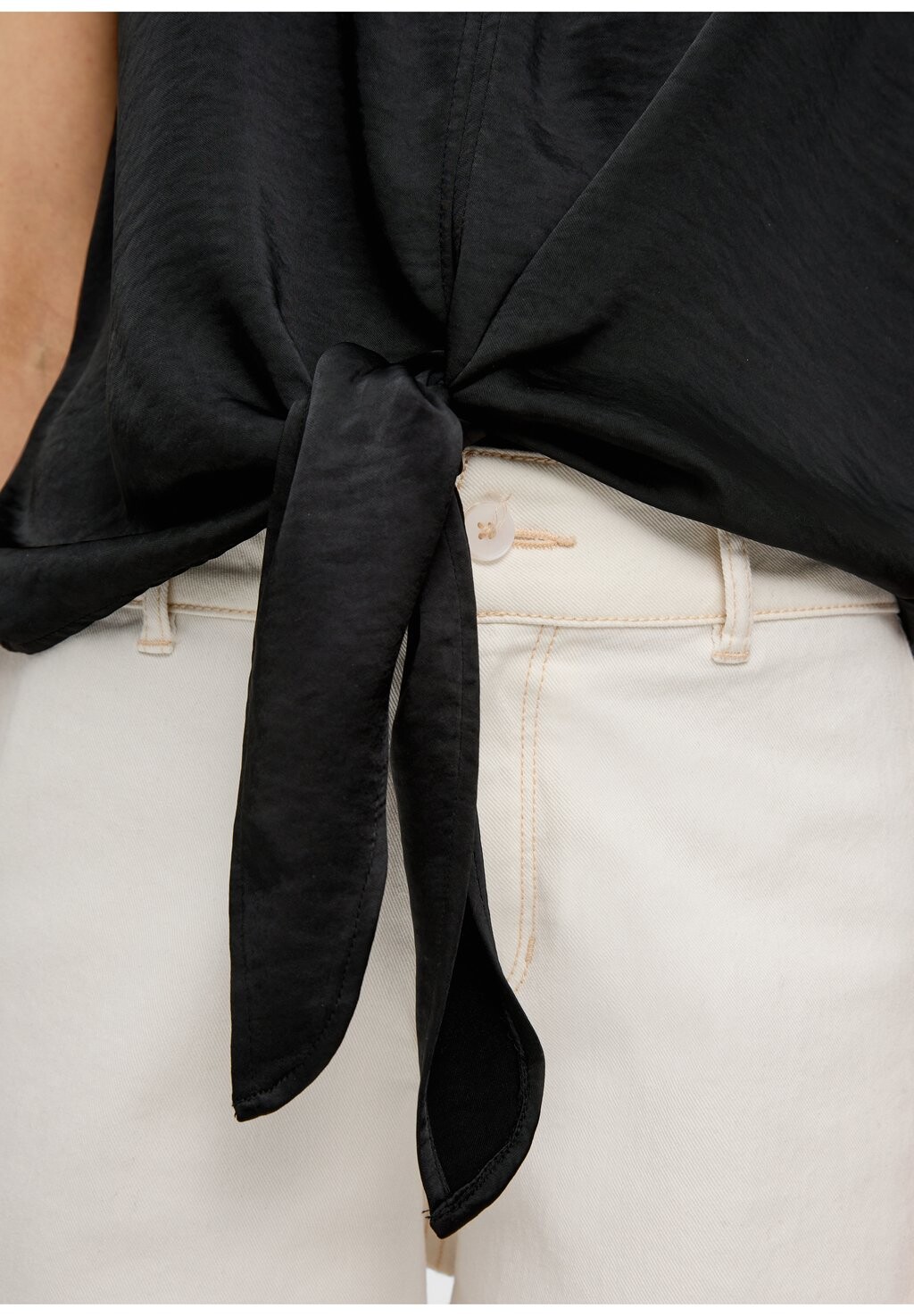 

Блуза MET GEKNOOPT DETAIL s.Oliver, черный