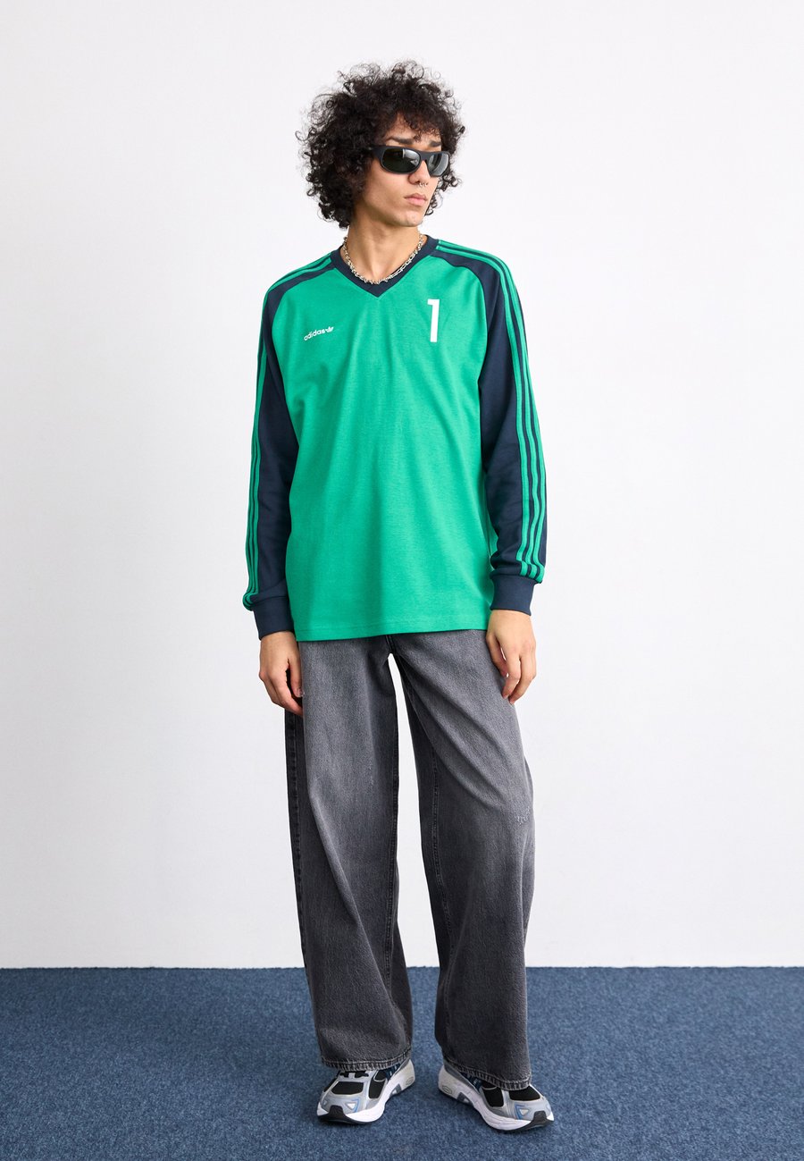 Топ Adidas Originals Long sleeved top, Semi Court Green/Green — фото 2