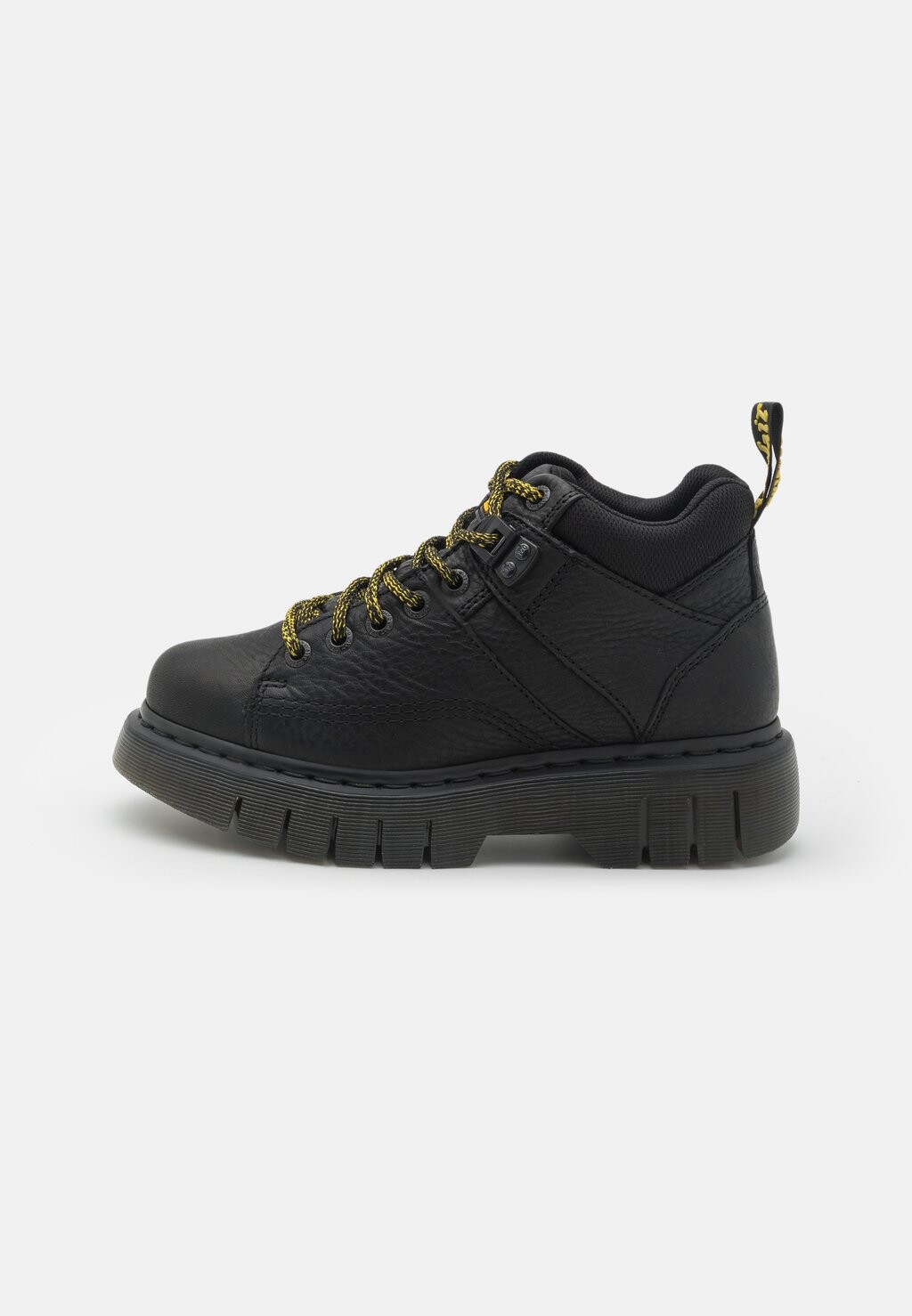 

Спортивные кроссовки на шнуровке WOODARD UNISEX Dr. Martens, черный