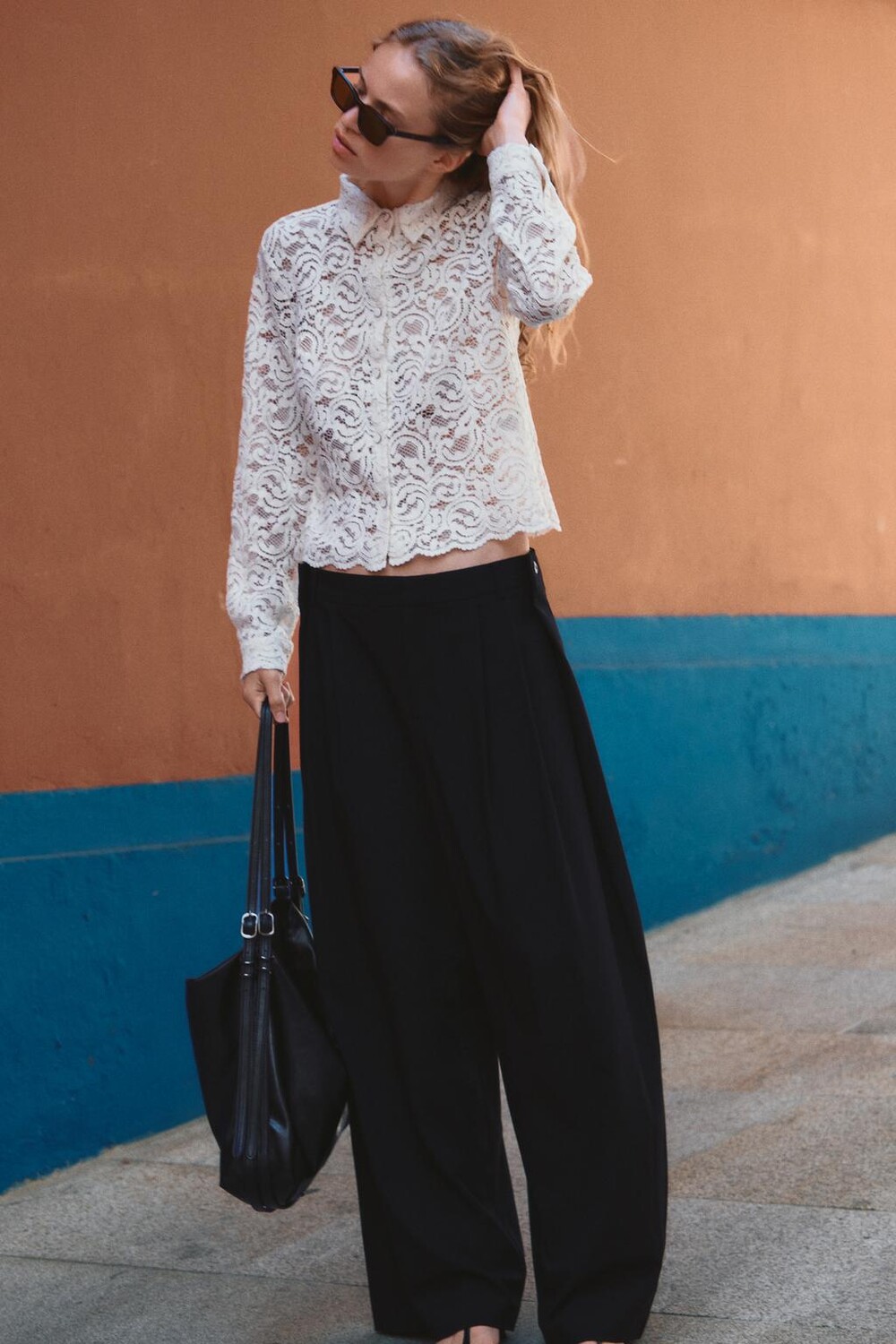 

Кружевная рубашка ZARA, экрю