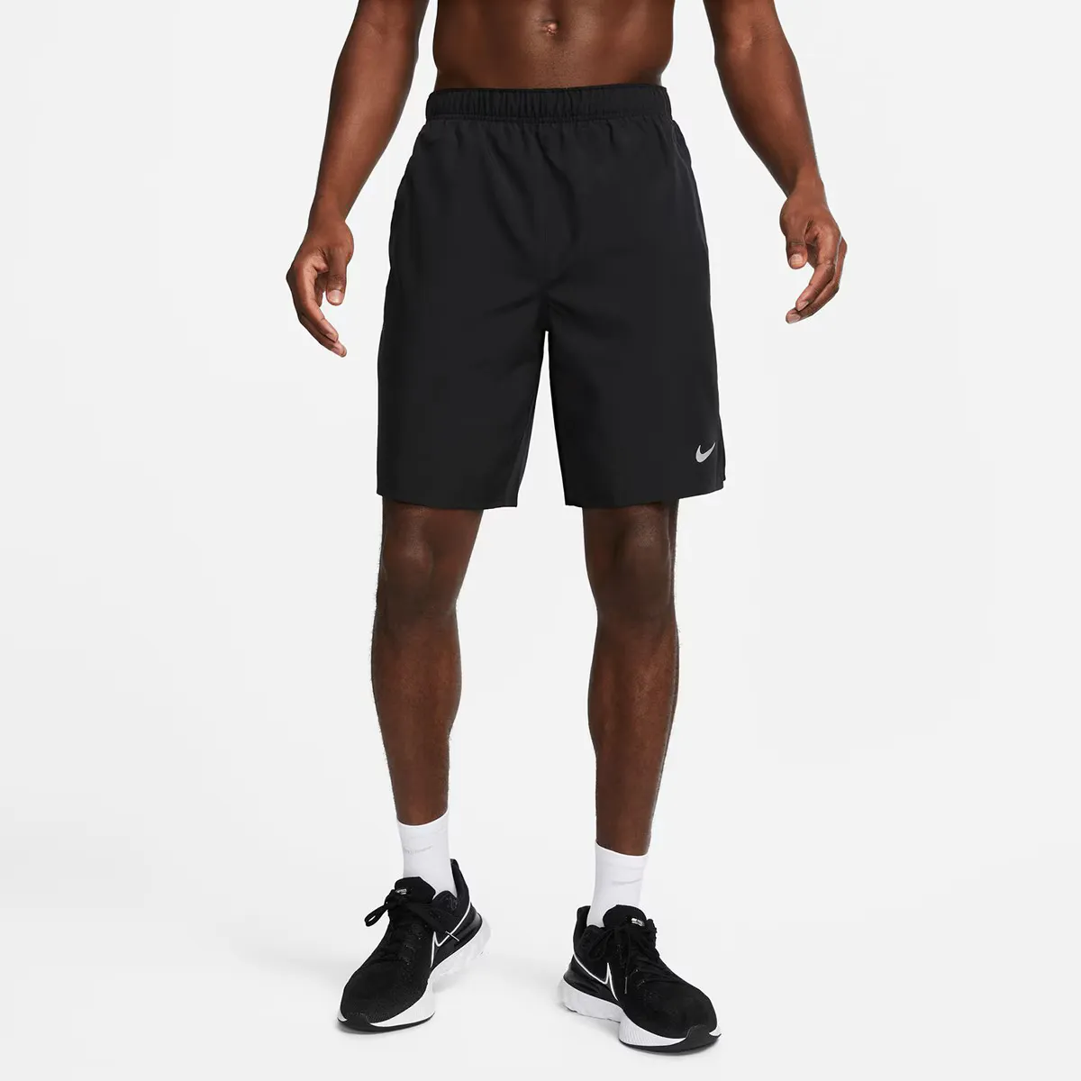 

Шорты мужские Challenger Nike, черный