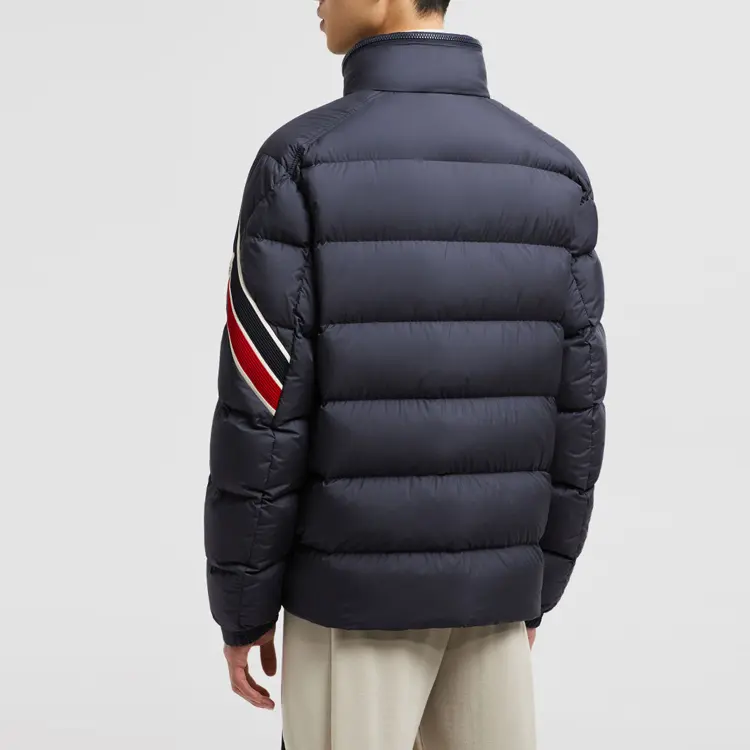 Солайан Застегивающаяся на молнию Короткая Пуховая Куртка Moncler, Морской Синий — фото 4