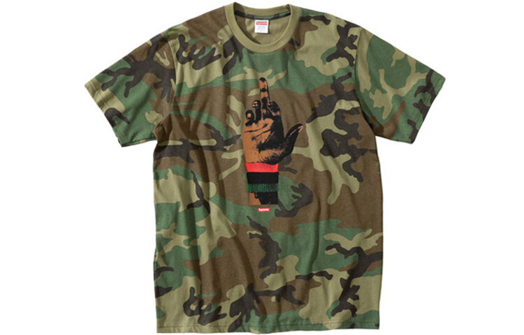 

Совместная коллекция футболок унисекс Supreme