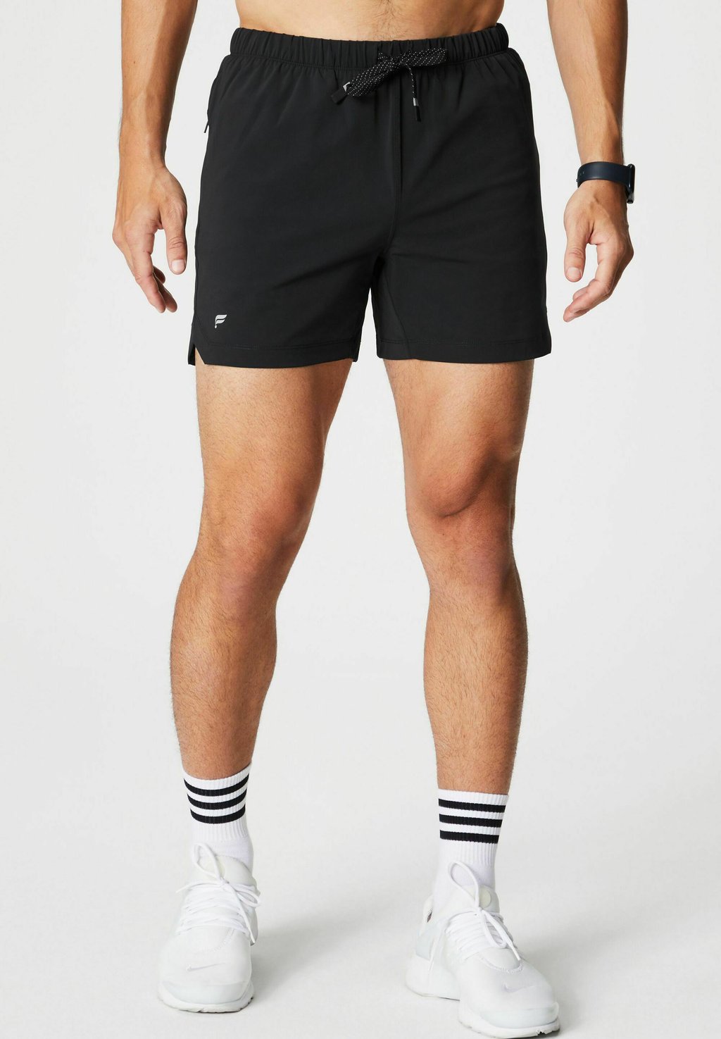 

Спортивные шорты THE ONE Fabletics, черный