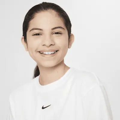 Футболка Nike Sportswear Essential, белый — фото 3