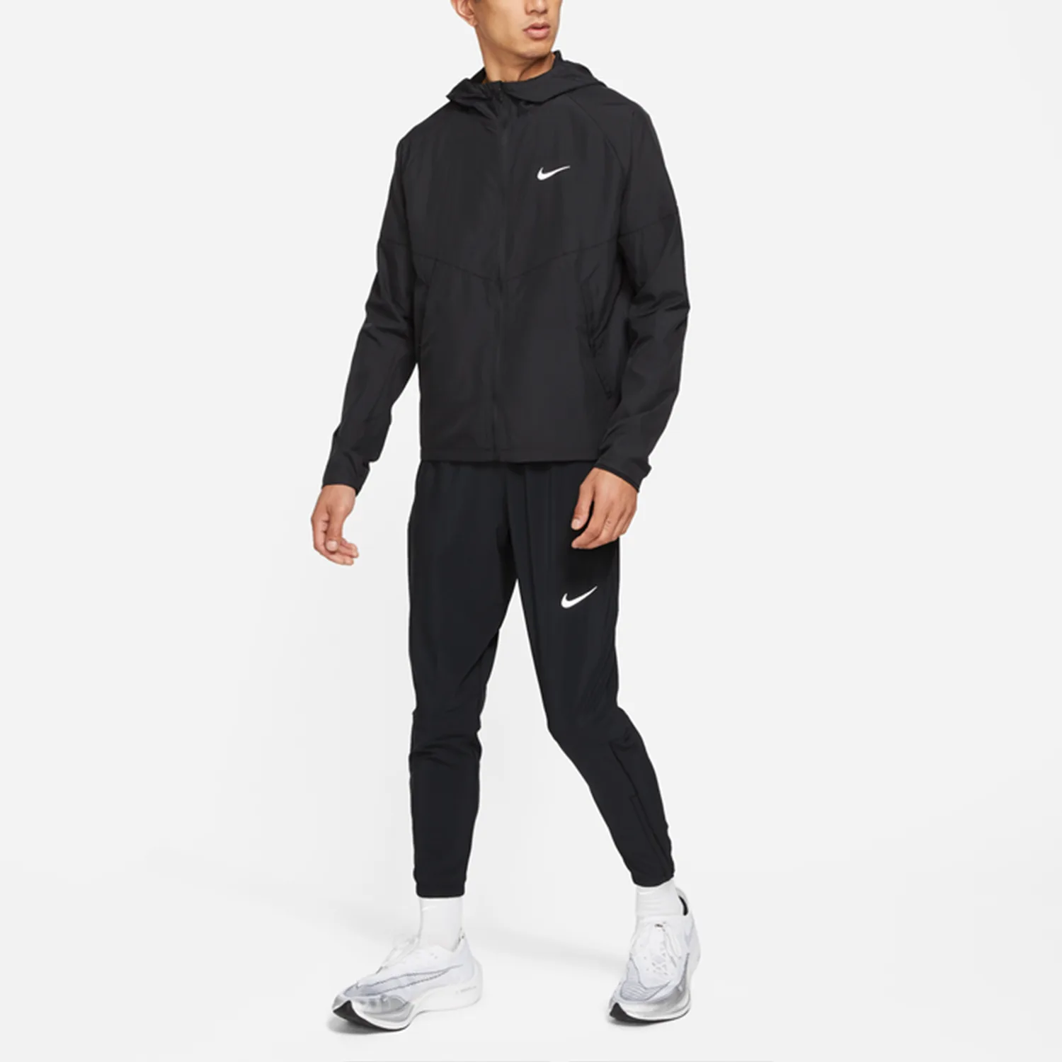 Nike Куртка MILER Spring мужская черная — фото 3