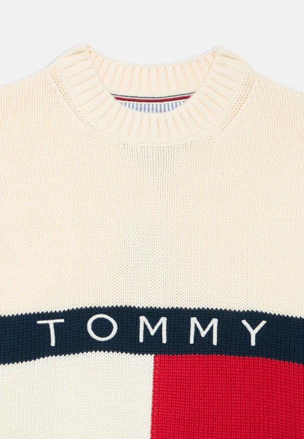 Свитер свободного кроя в рубчик с изображением флага наследия Tommy Hilfiger, Ivory Silk — фото 3