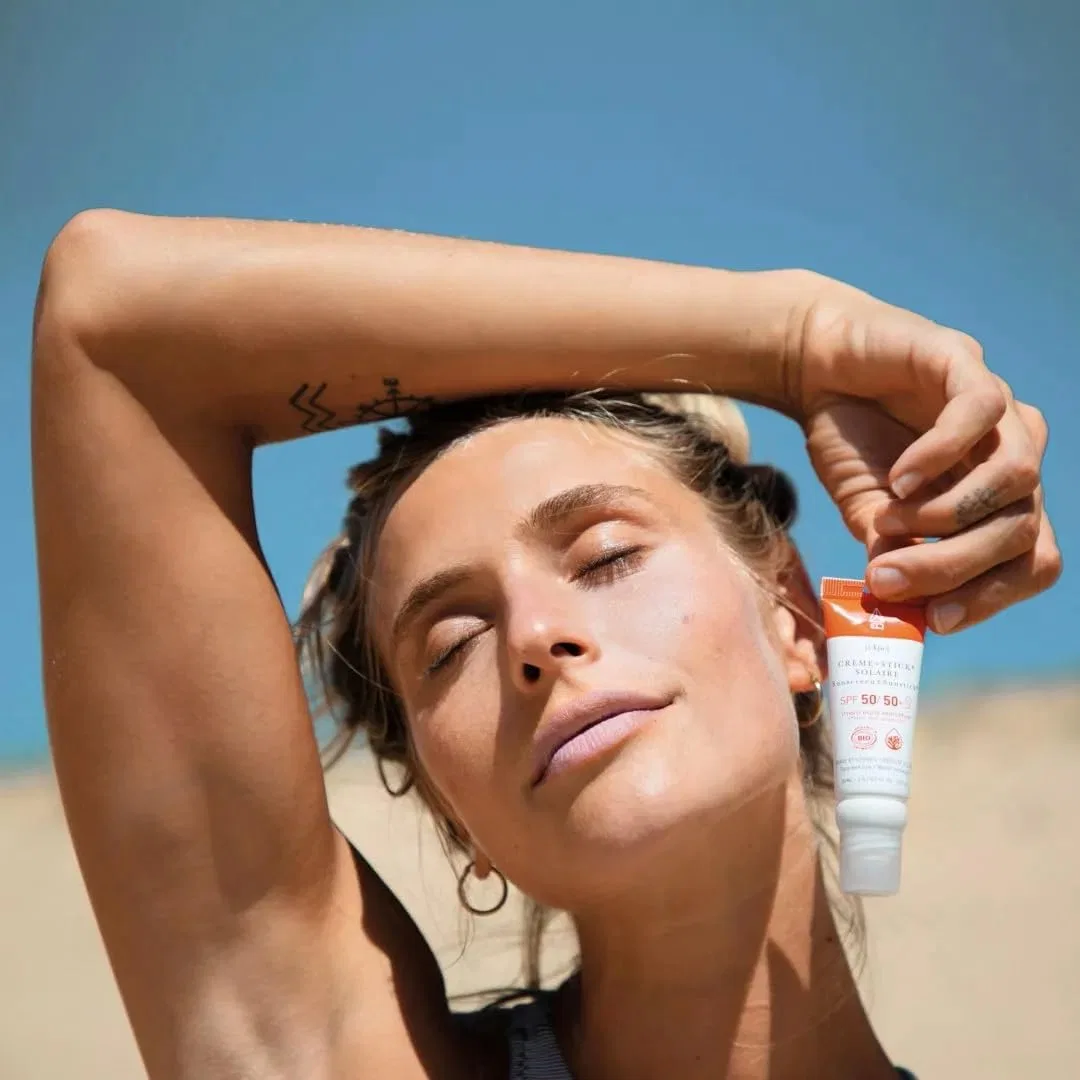 Солнцезащитный крем-стик 2 в 1 SPF50/SPF50+ Organic 20 мл — фото 3