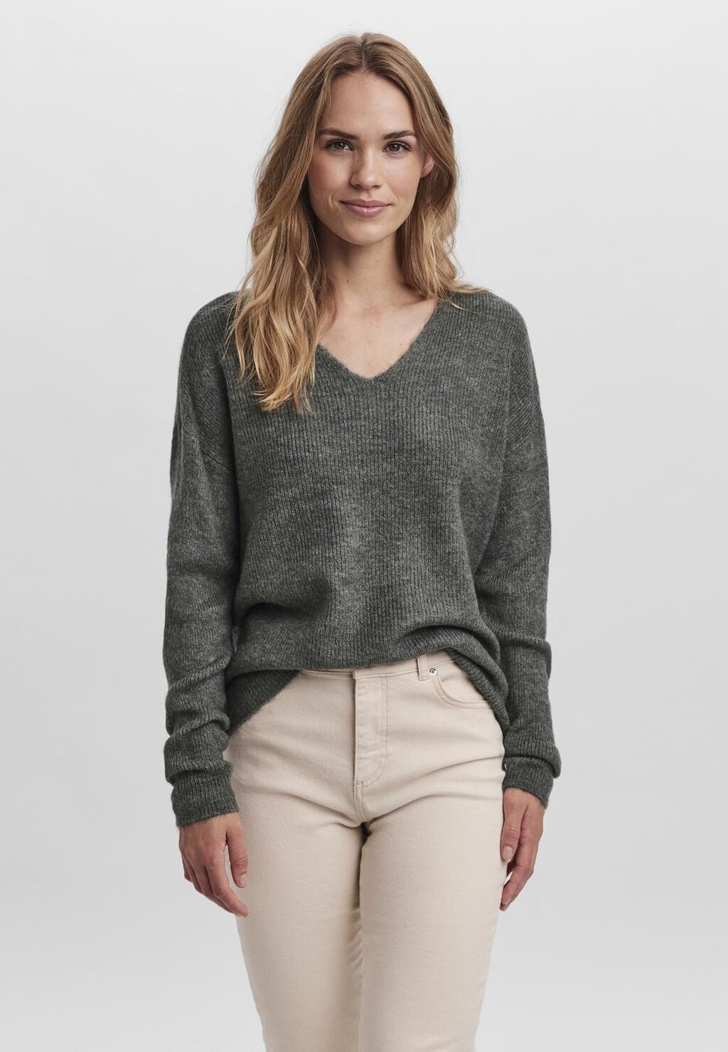 

Джемпер VMCREWLEFILE V-NECK Vero Moda, зеленый