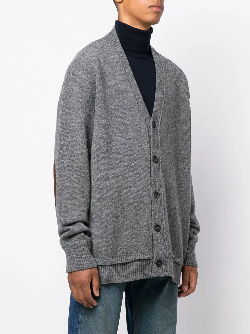 Кардиган с V-образным вырезом и нашивками на локтях MAISON MARGIELA, серый — фото 3