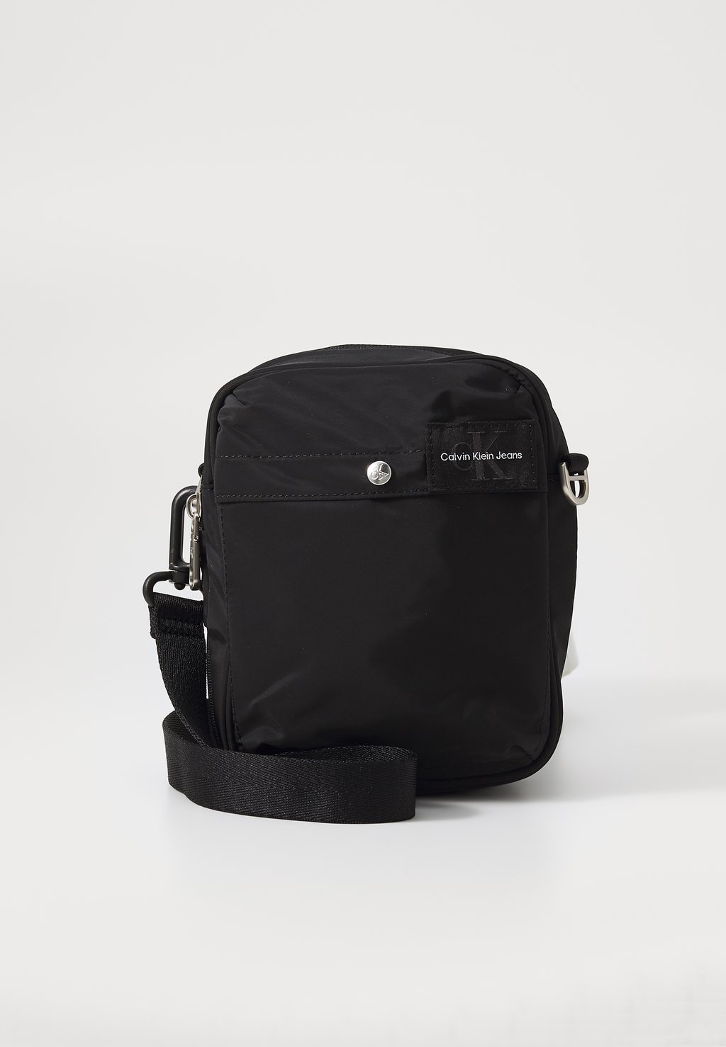

Рюкзак PACKABLE FLAP UNISEX Calvin Klein Jeans, черный