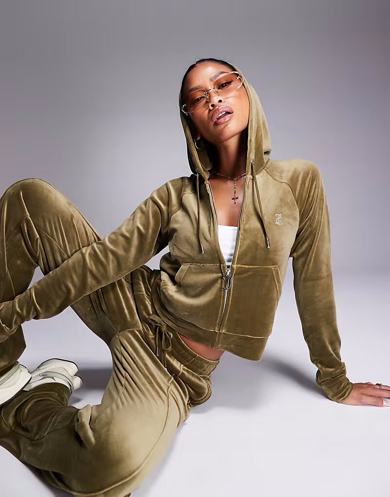 

Худи Juicy Couture из велюра на молнии темно-оливкового цвета