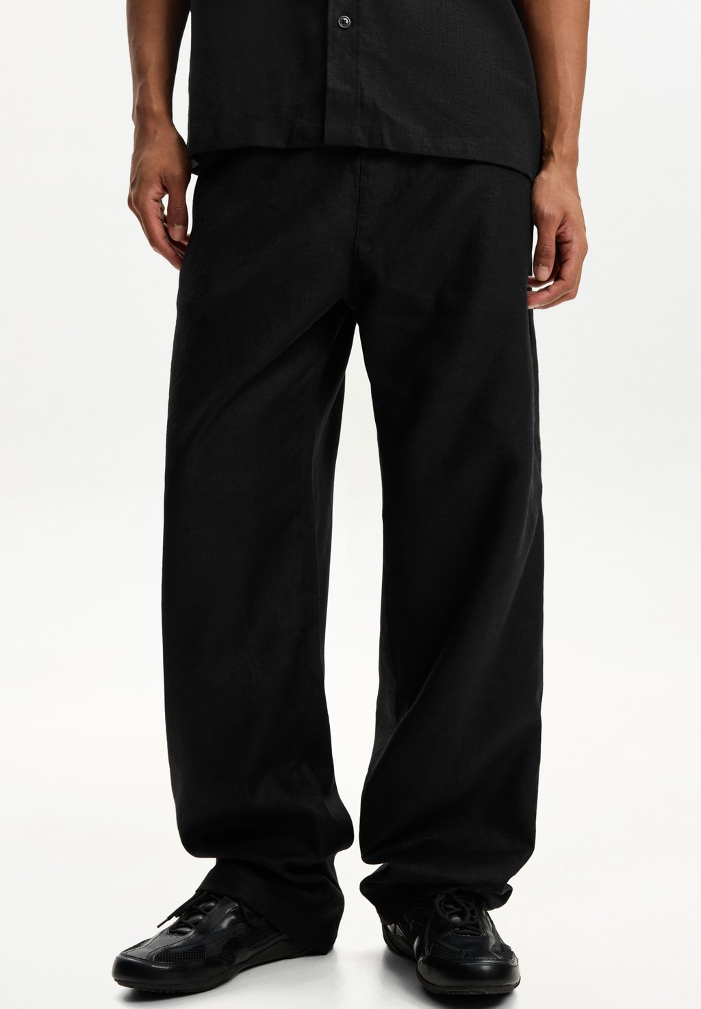 

Брюки RUSTIC WIDE Bershka, черный