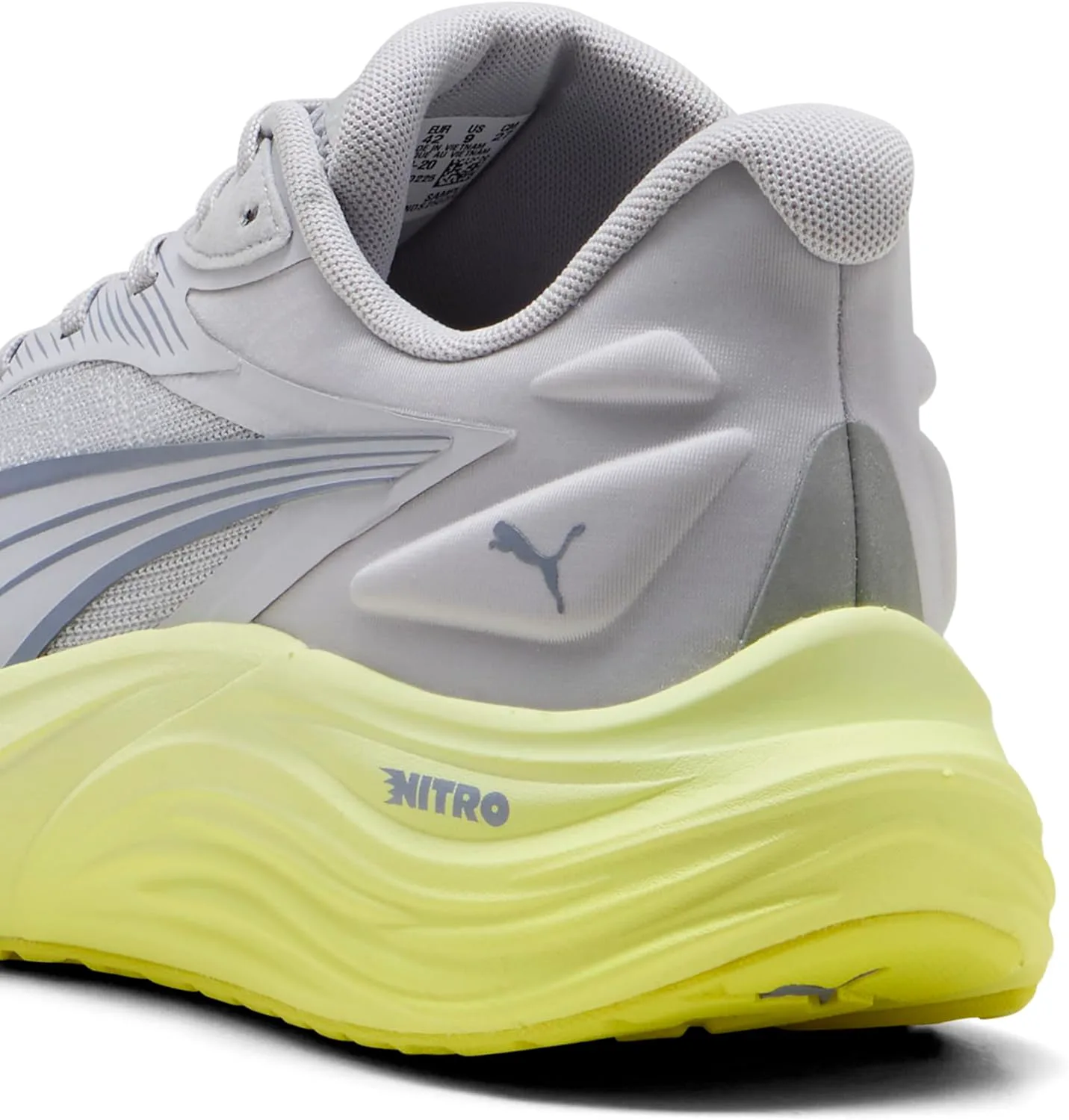 Мужские беговые кроссовки Puma Electrify Nitro 4, серебряный — фото 3