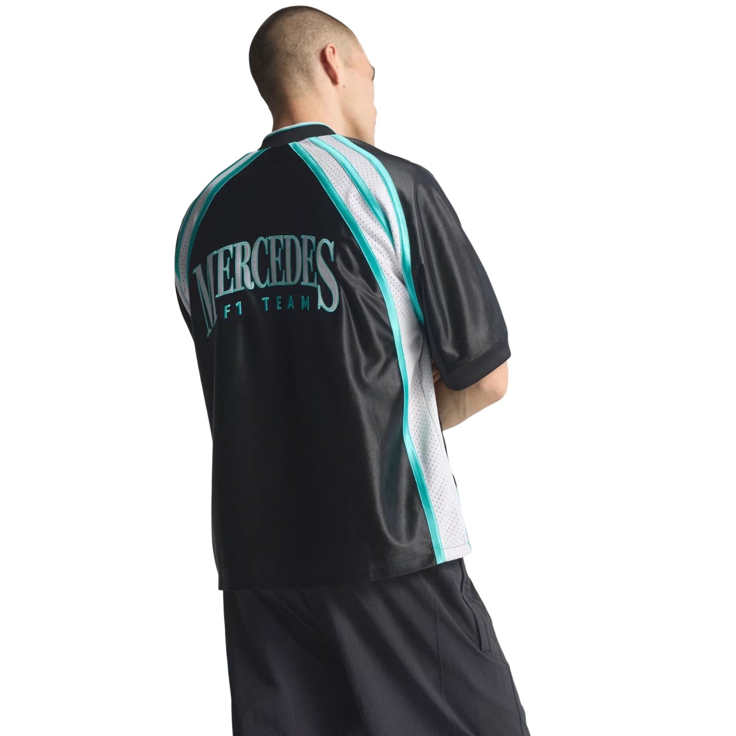 Бейсбольная футболка Adidas x Mercedes - AMG Petronas Formula One Team Las Vegas, цвет «Черно-белый» — фото 4