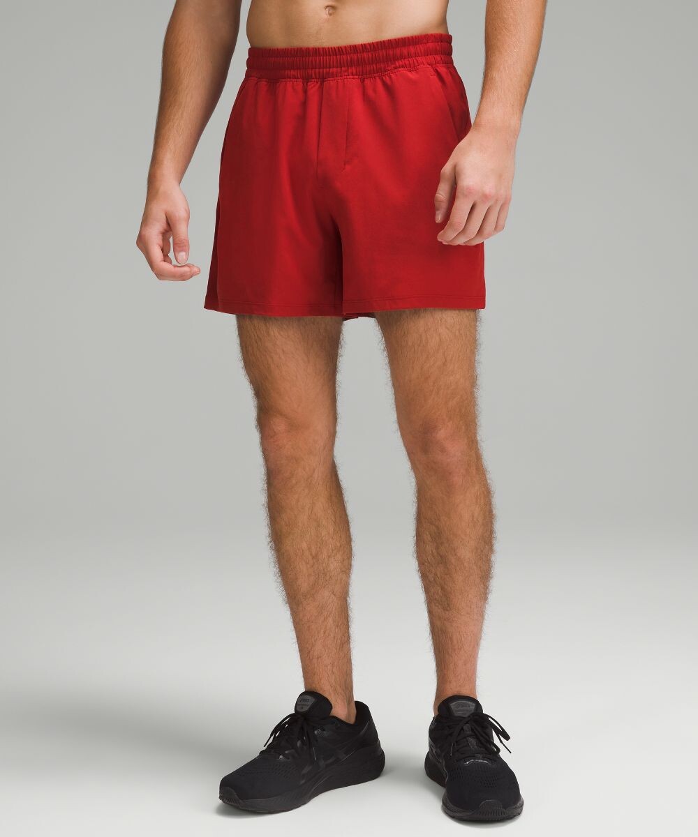

Короткие шорты без вкладыша Pace Breaker Lululemon, красный