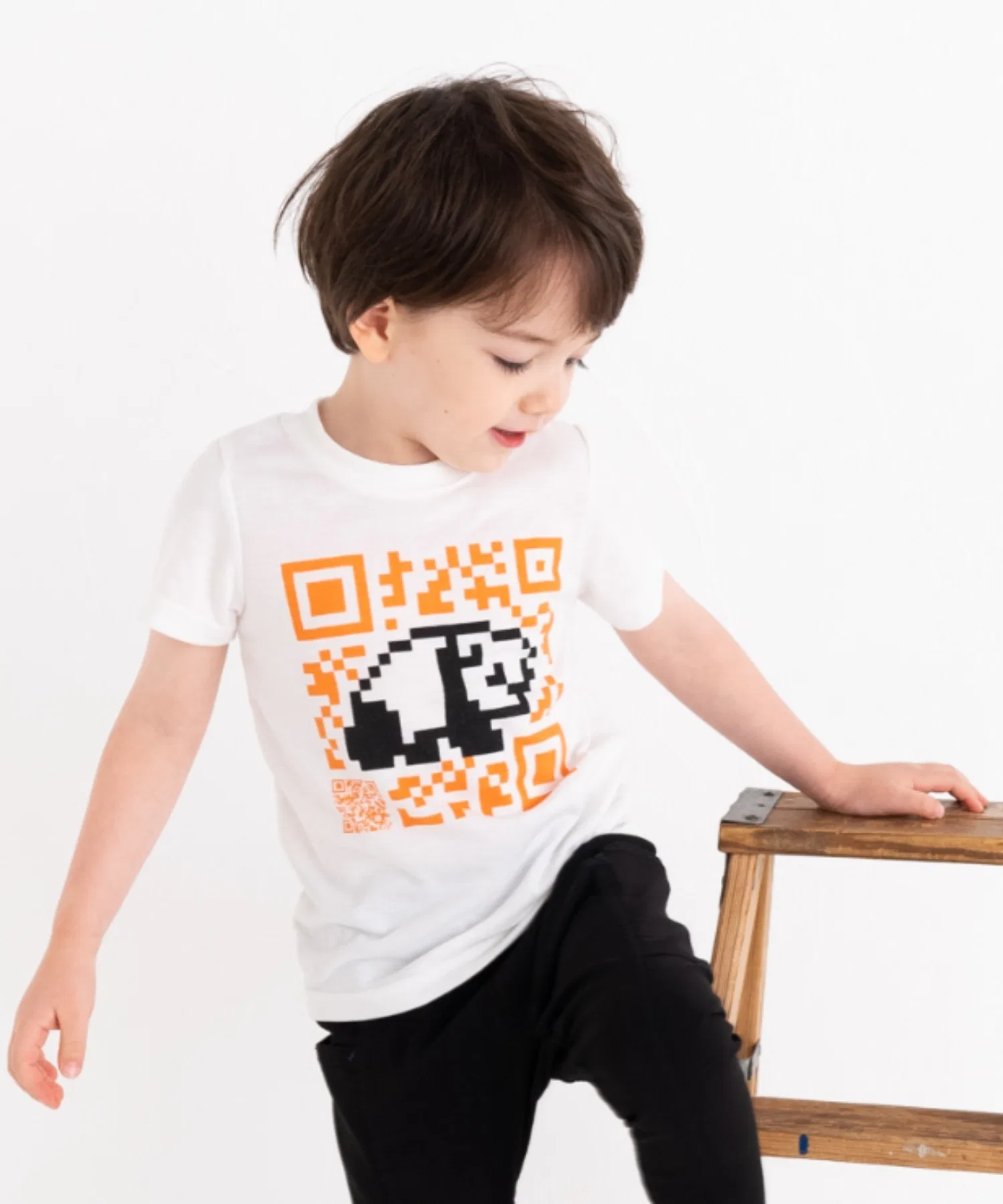 Детская футболка ami amie с принтом QR-кода и панды