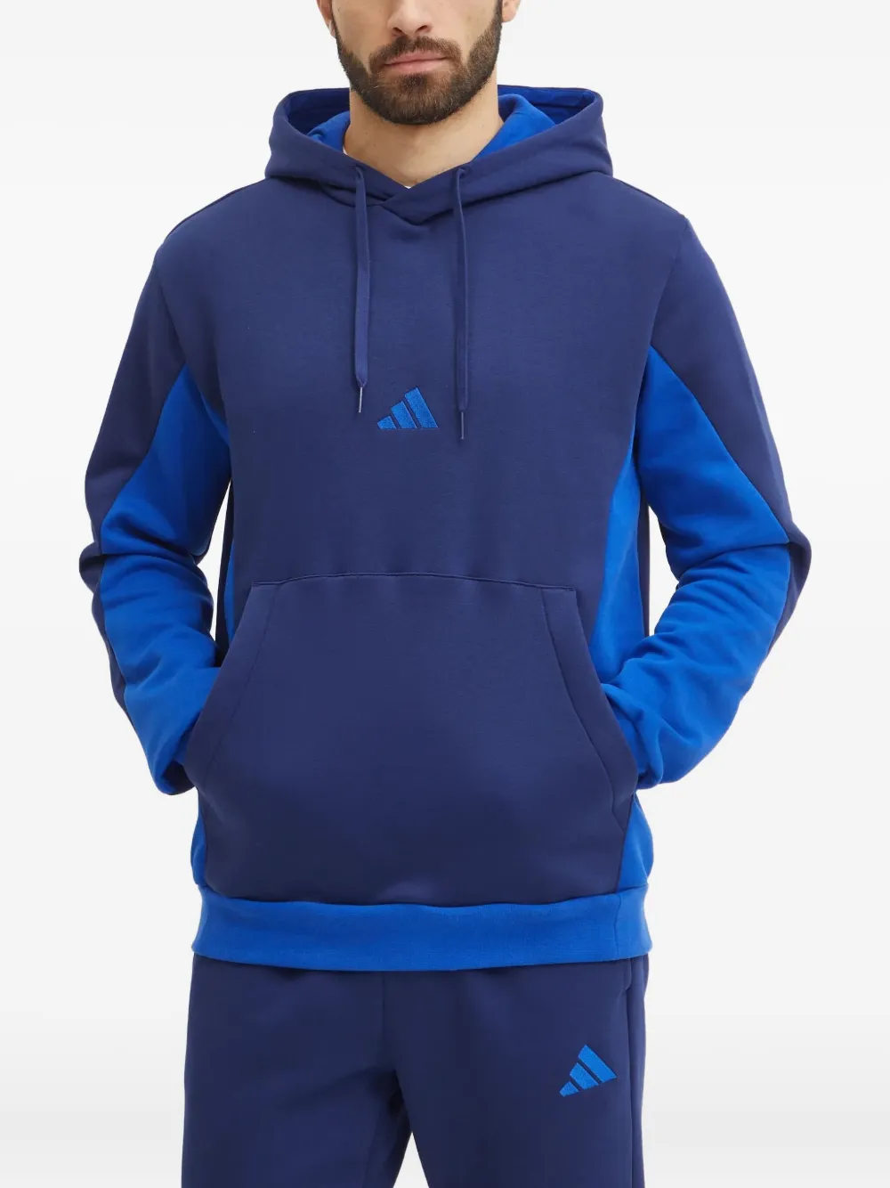 

Спортивный костюм в стиле колор-блок Adidas, синий
