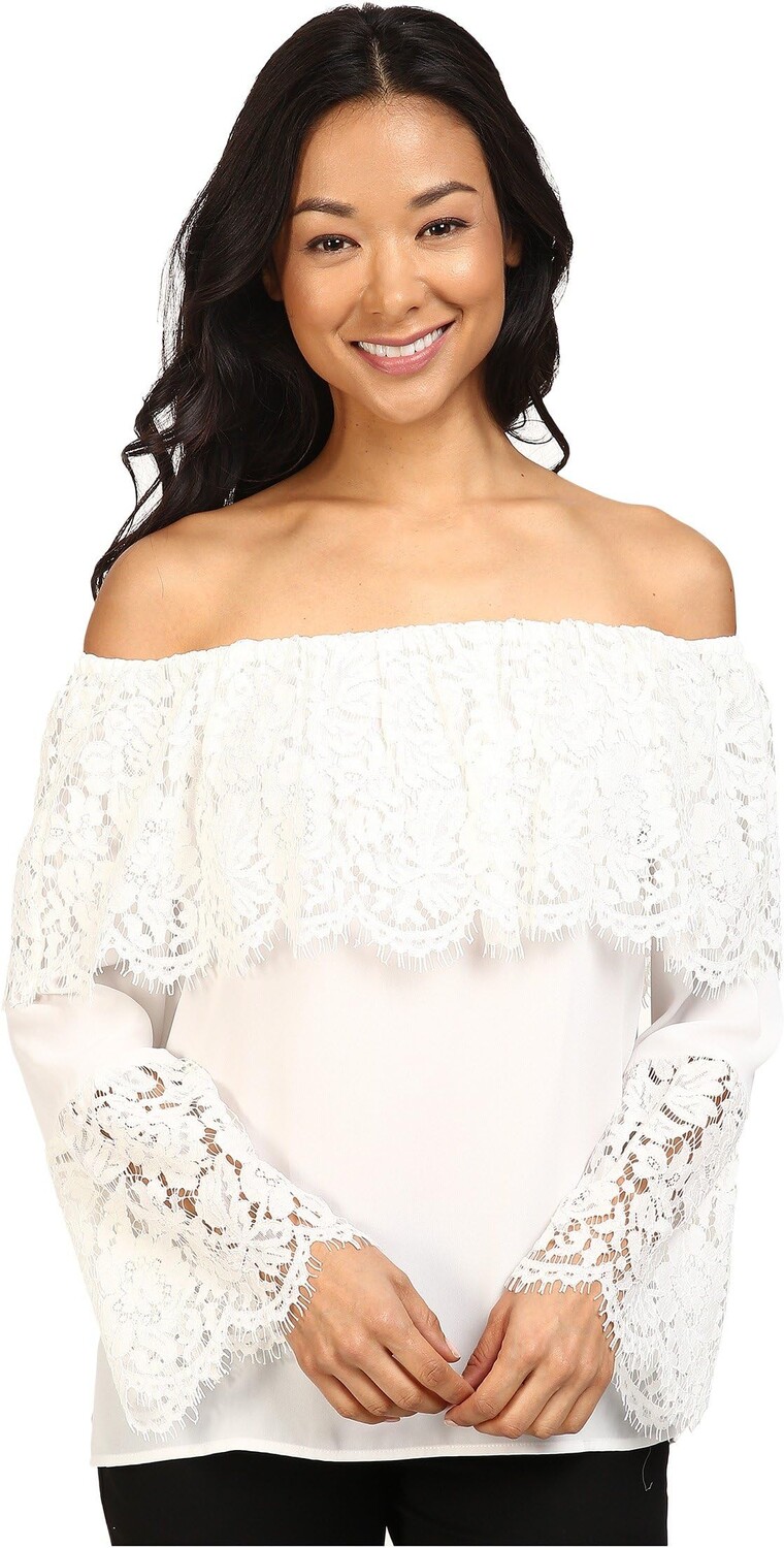 

Блуза Vince Camuto Lace Bell Sleeve Off Shoulder Blouse, цвет New Ivory