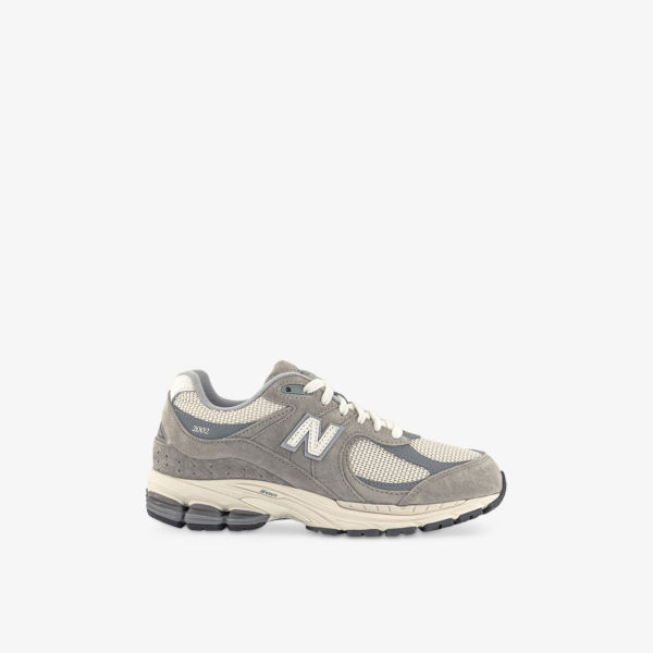 

Кроссовки New Balance 2002 из замши с сетчатыми вставками, серый