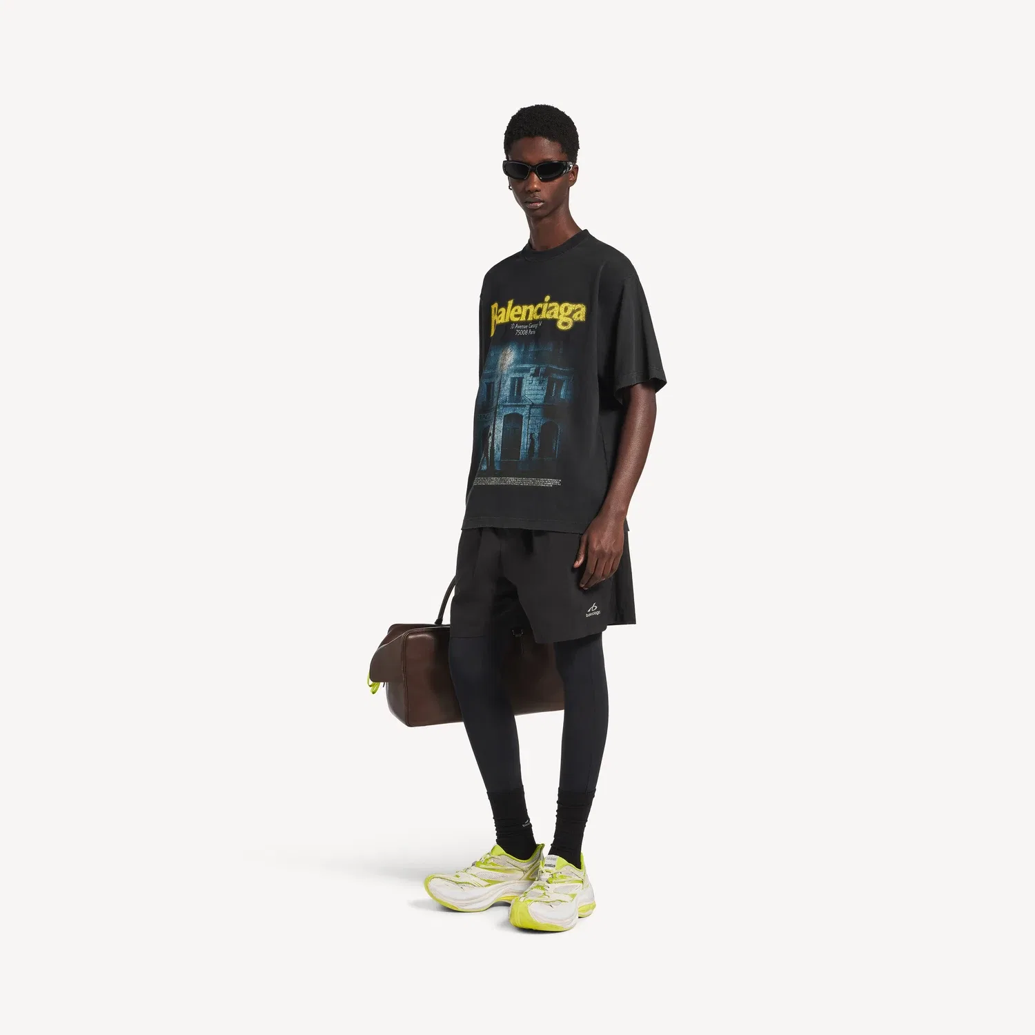 Мужская футболка The Address приталенного силуэта в цвете Washed Black BALENCIAGA, черный — фото 2