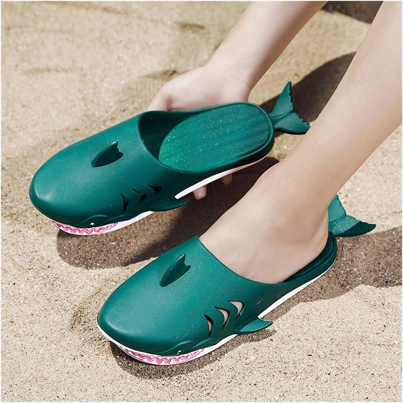 

Сандалии для ванной комнаты с забавным рисунком акулы, износостойкие, нескользящие, домашние тапочки для мужчин и подростков, для отдыха на природе, пляжа, вечеринки и душа (Цвет: серый, Размер: 40-41 (250 см)) Sunesa