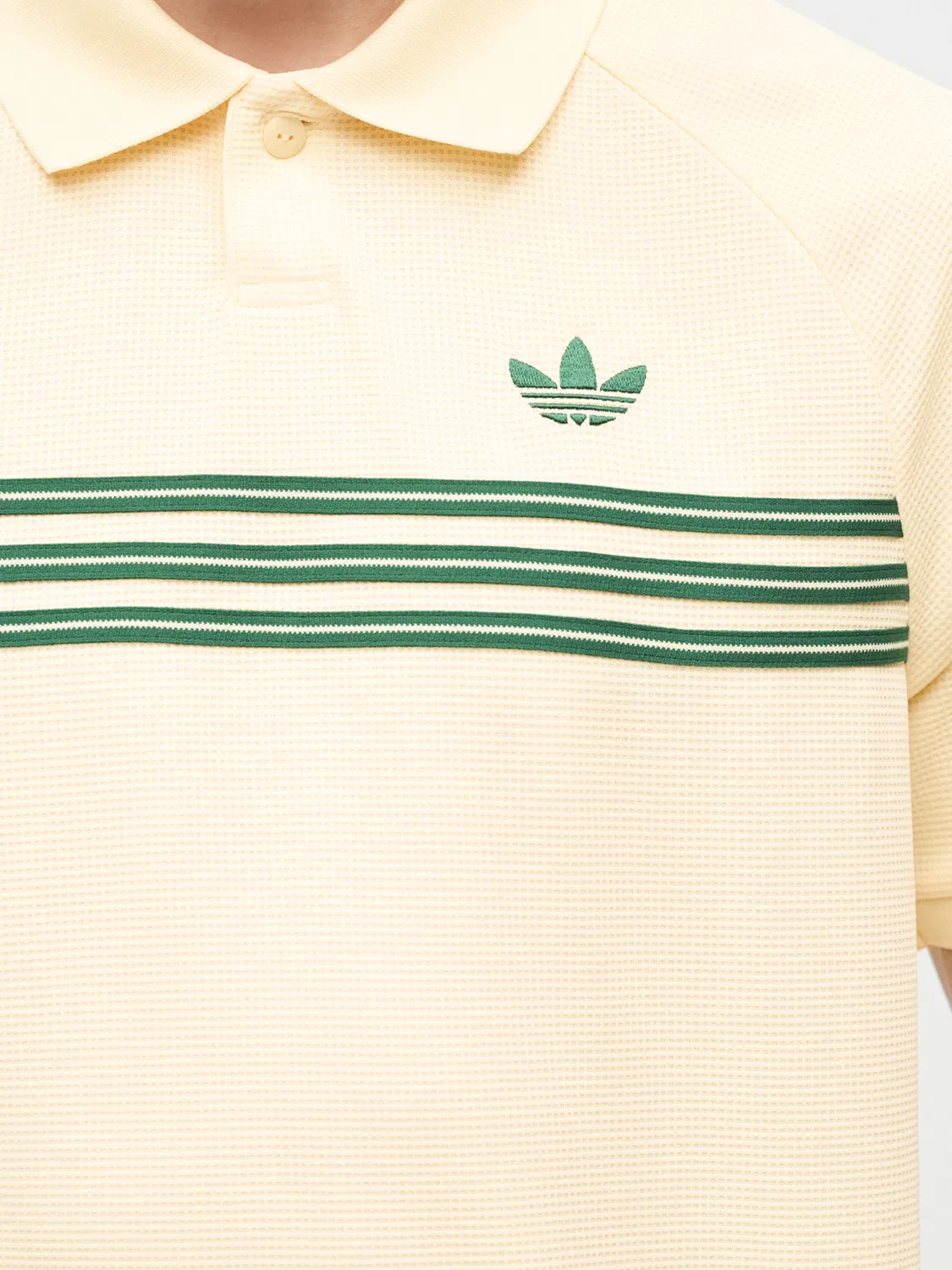 Футболка Adidas Originals бежевого цвета — фото 2