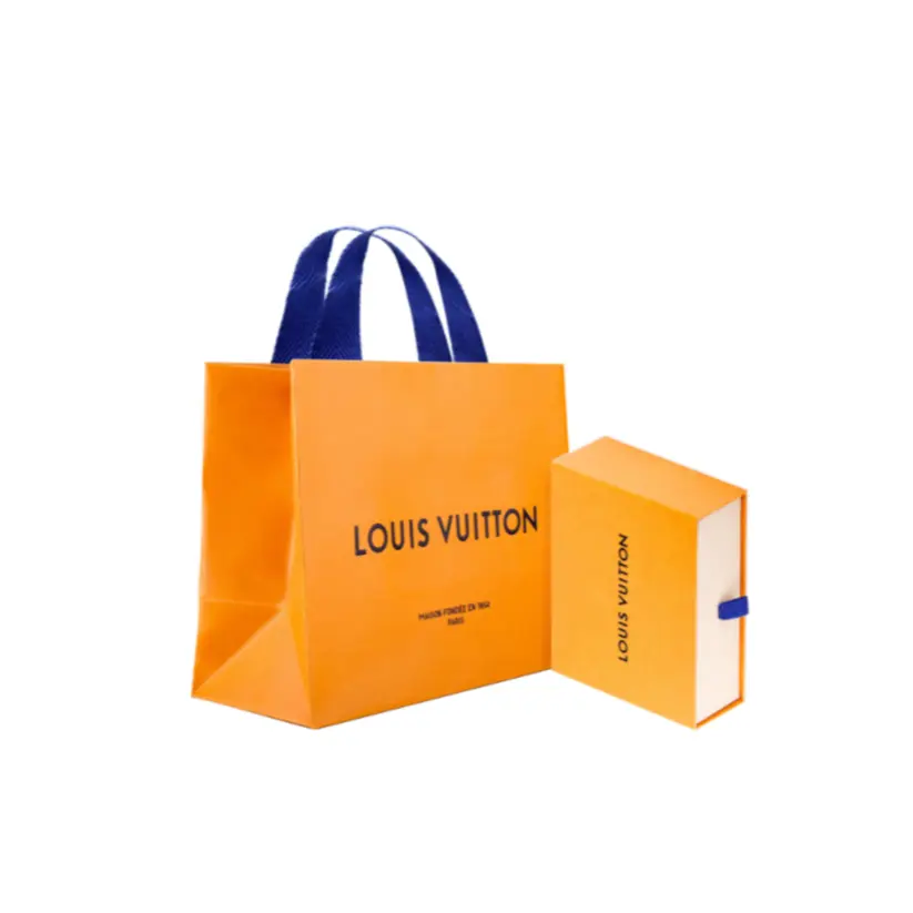 LOUIS VUITTON Шерстяная шапка-бини женская белая — фото 3