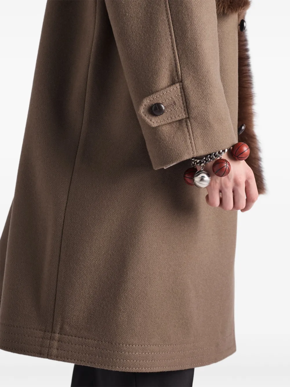 

Браслет-цепочка с подвеской в виде баскетбольного мяча Prada, коричневый