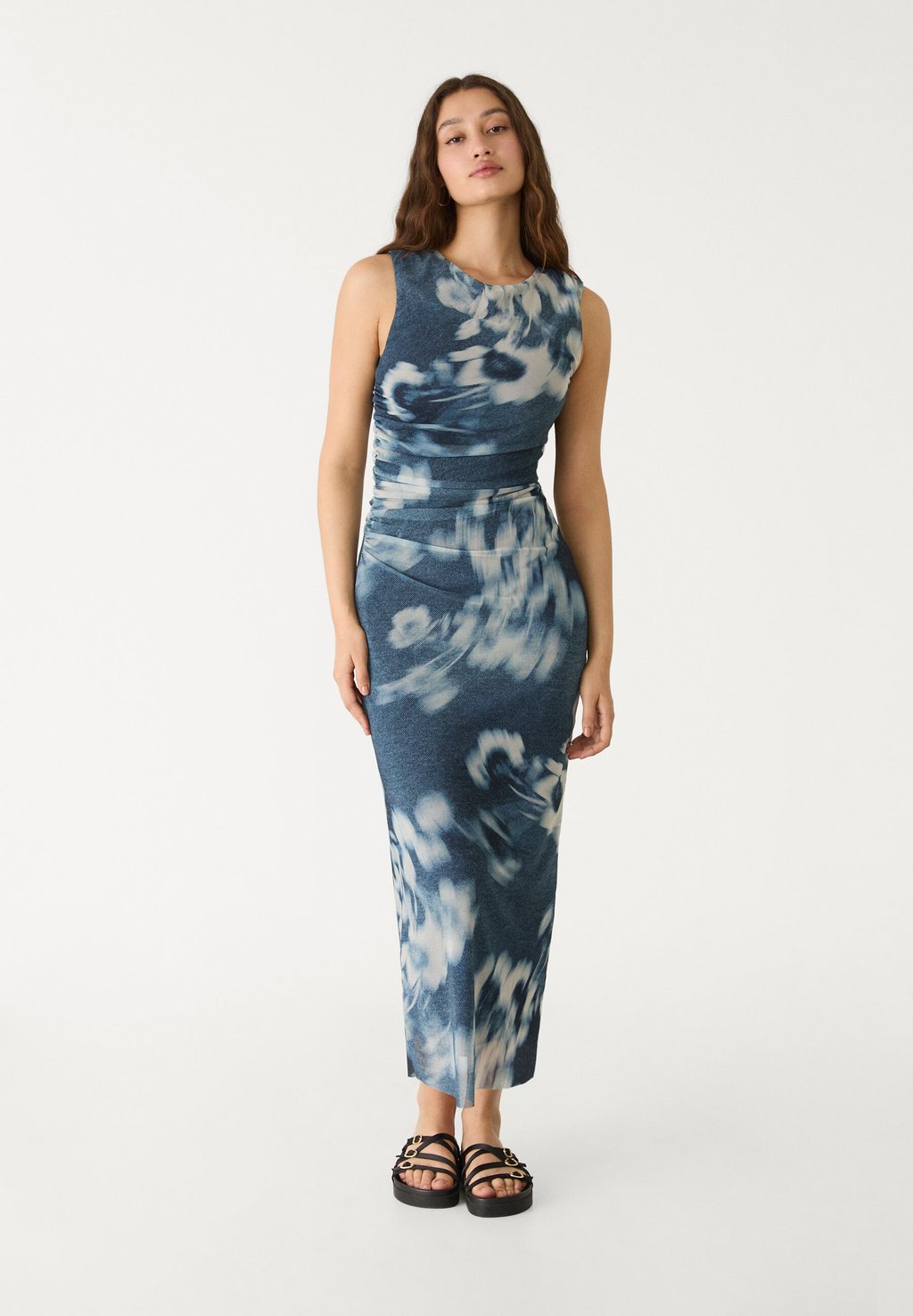 

Платье макси PRINTED Stradivarius, темно-синий