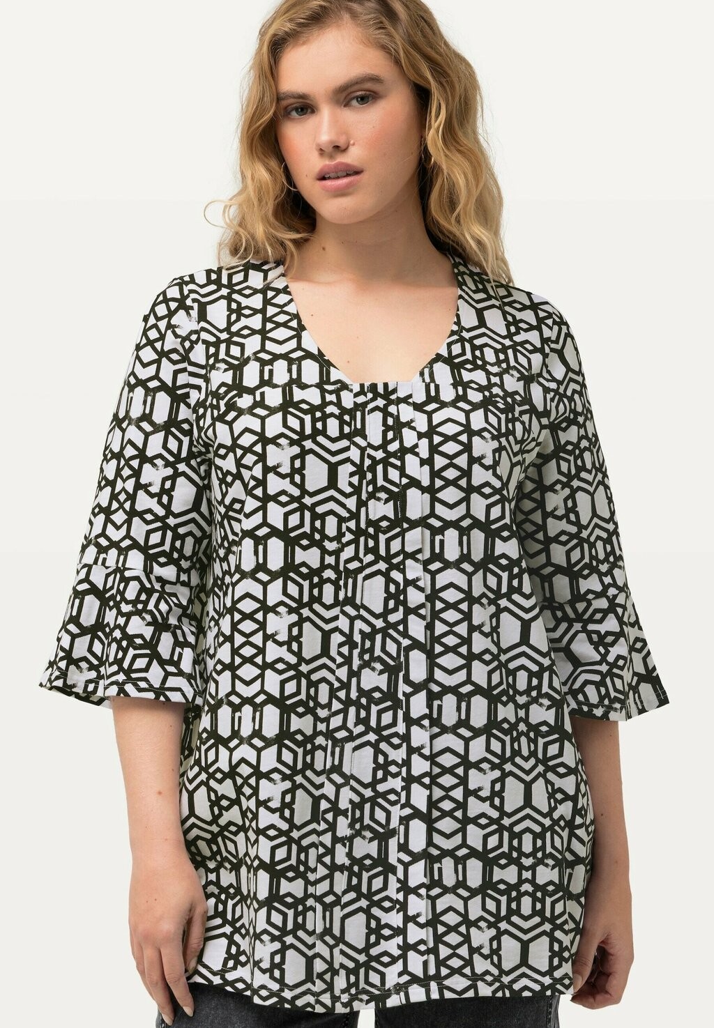 

Футболка с длинным рукавом GEOMETRIC PRINT TRUMPET SLEEVE Ulla Popken, черный