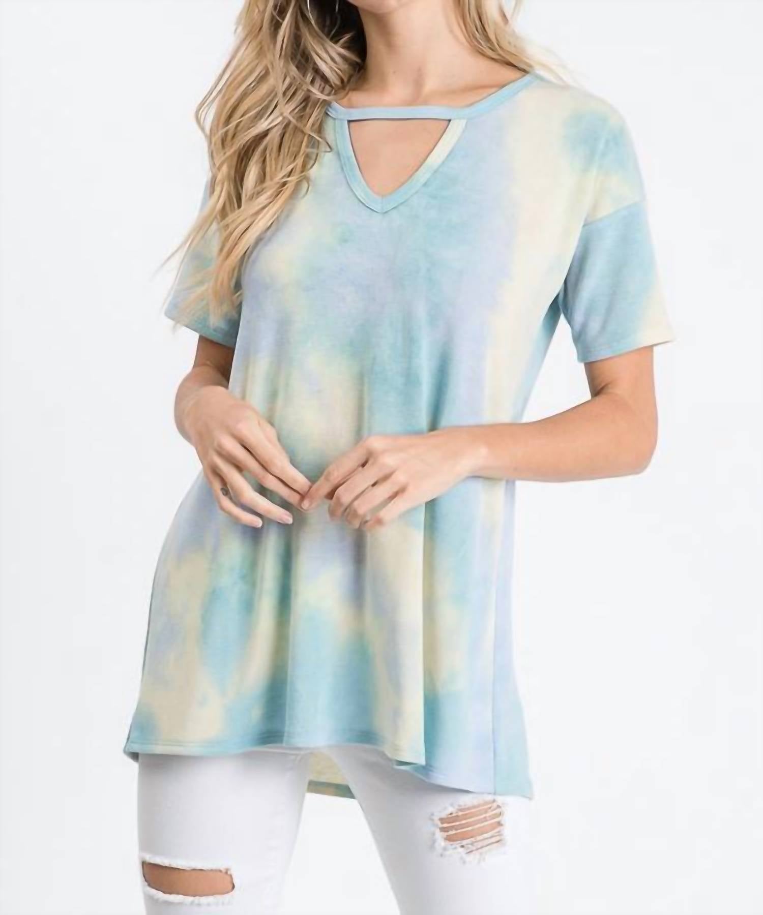 

Топ с принтом «Tie Dye Keyhole» — Plus в синем/желтом цвете HEIMISH USA