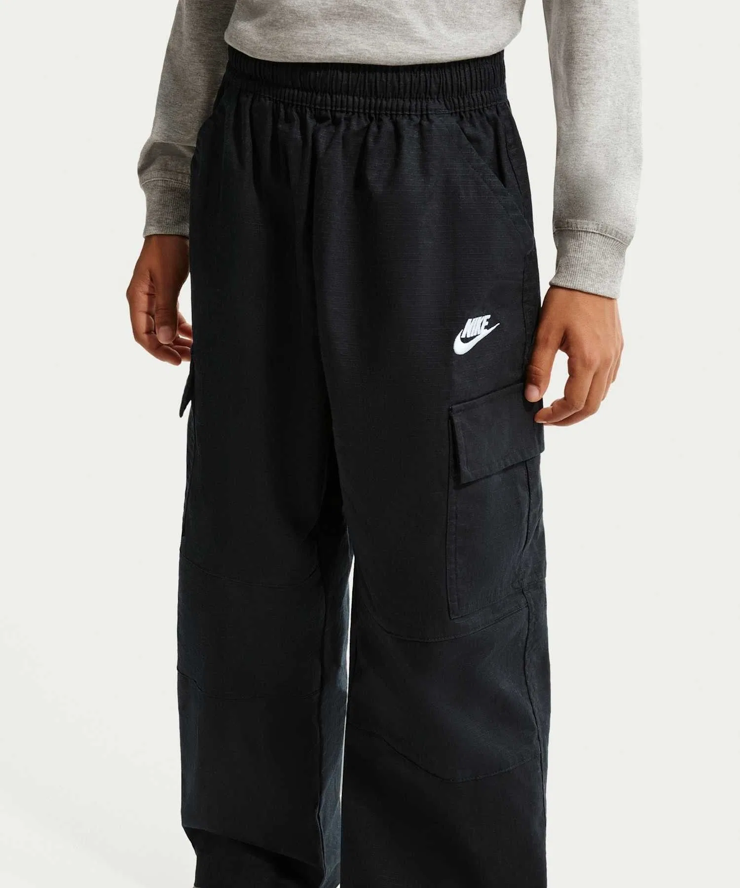 Детские тканые брюки-карго Nike Sportswear Club / Детские тканые брюки-карго Nike Sportswear Club IF2825-010, черные — фото 2