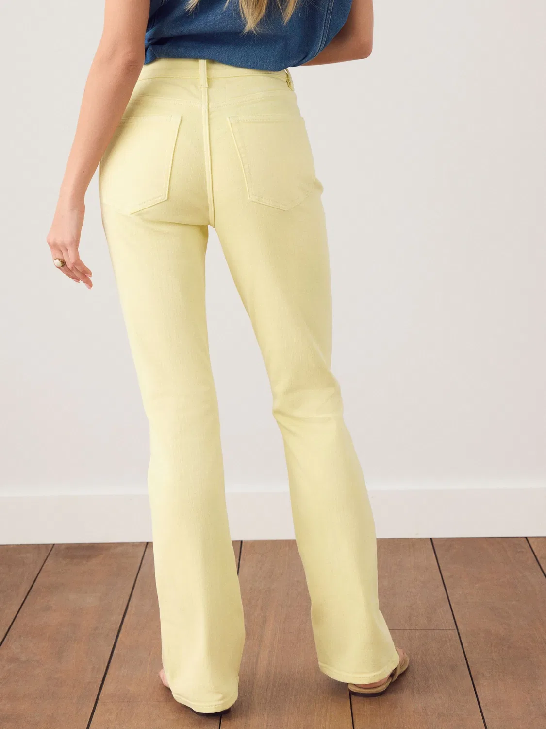 Джинсы-клеш Next, Pastel Yellow — фото 3