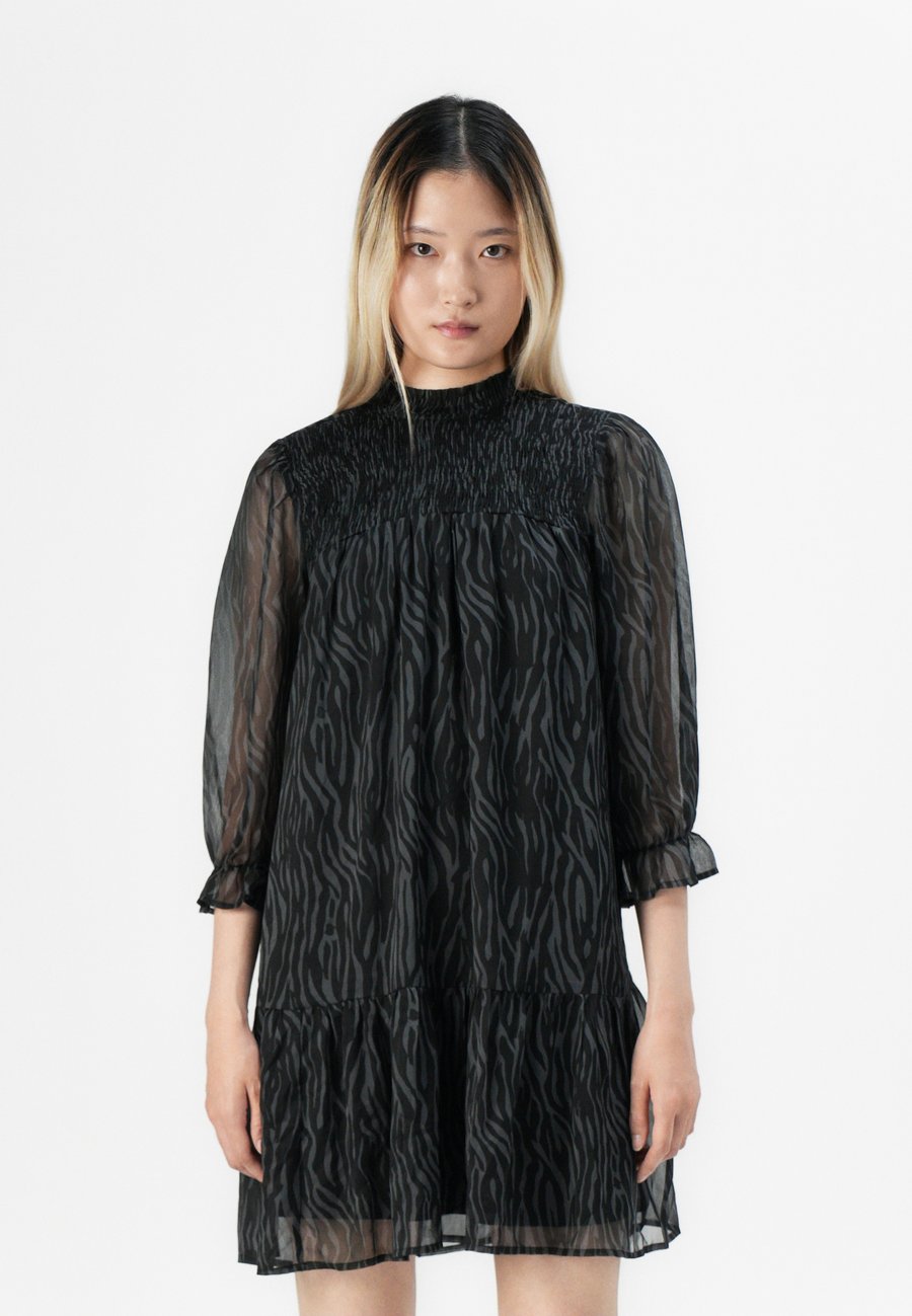 

Платье VILA VIFALIA O NECK DRESS, Black/Grey/Black