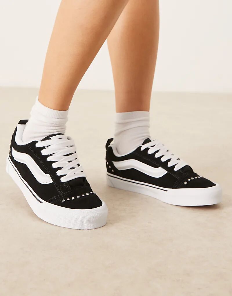 Кроссовки Vans Knu Skool черного и белого цветов с отделкой стразами
