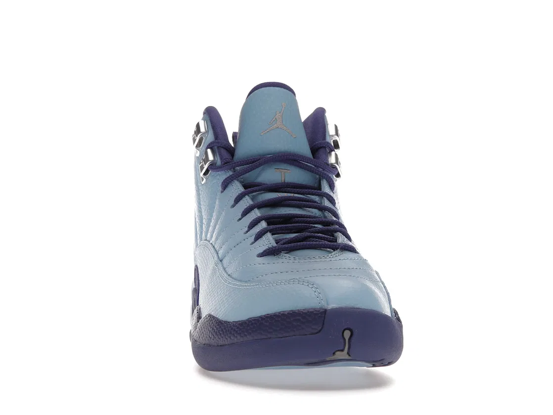 Детские кроссовки Lifestyle с принтом Jordan 12 Retro Hornets Jordan, Blue Cap/Metallic Silver-Dark Purple Dust — фото 2