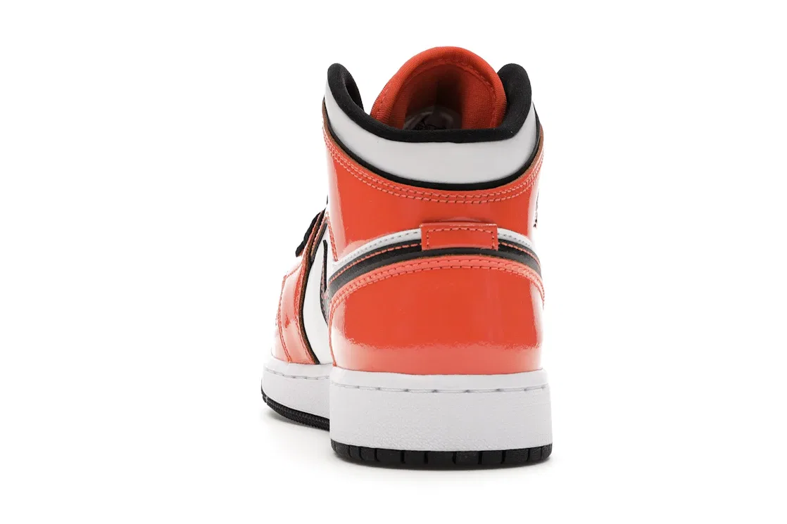 Детские кроссовки для мальчиков с кожаным верхом Jordan 1 Mid Jordan, Turf Orange/Black-White — фото 4