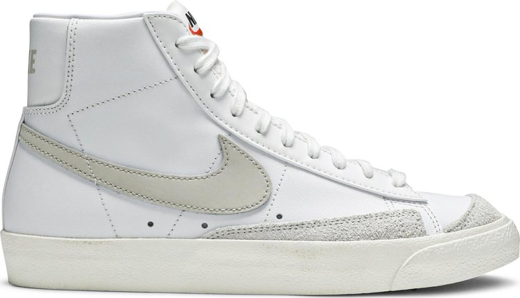 Кроссовки Nike Blazer Mid 77 'Light Bone', белый - фото