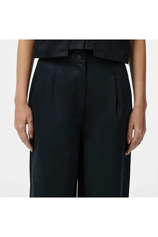 Женские широкие брюки свободного кроя Lacoste, Black — фото 4