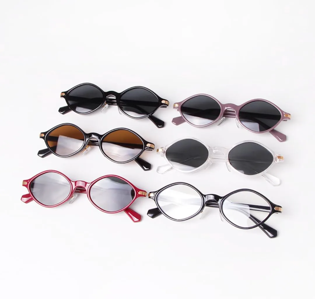 

Солнцезащитные очки с защитой UV400 | Белая прозрачная оправа с заклепками | Для женщин и мужчин, для занятий спортом на открытом воздухе и вождения DSVIGF, 04