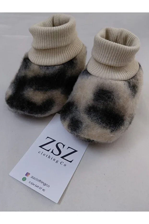 Детские пинетки с принтом Polar leopard printed baby boots Zsz Tasarım, Beige