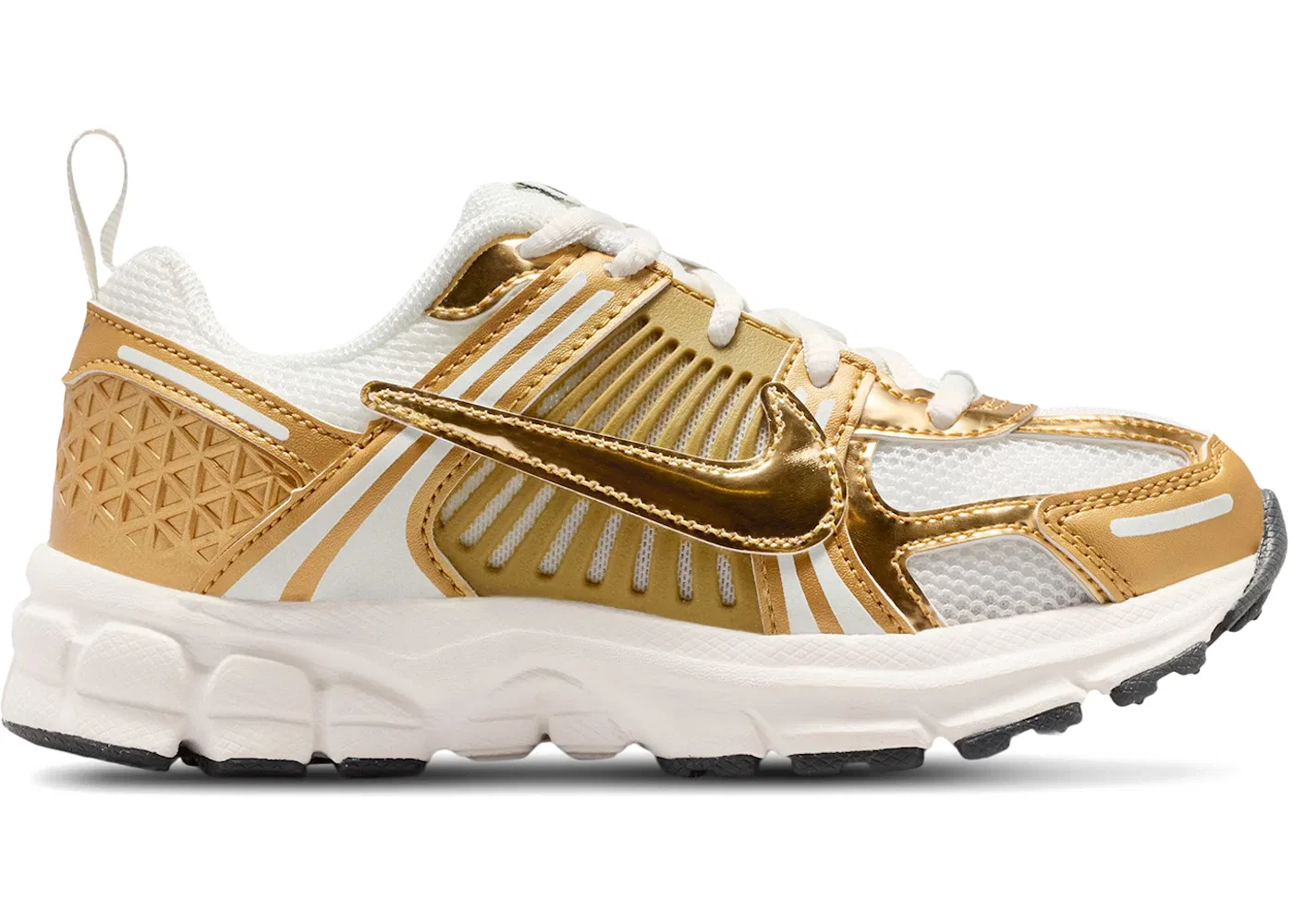 Детские кроссовки Lifestyle Nike Vomero 5, Sail/Anthracite/Photon Dust/Metallic Gold