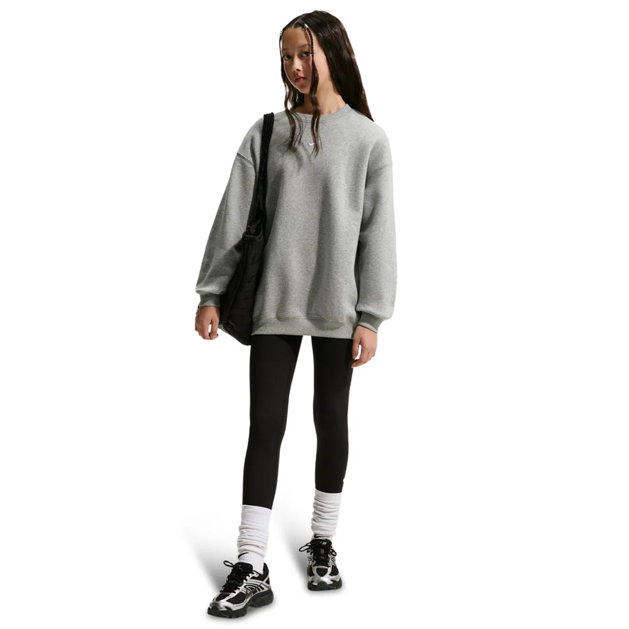 Детский свитшот для девочек оверсайз с вышитым логотипом Nike NSW Studio Fleece OS Crew, White/Dark Grey Heather — фото 3