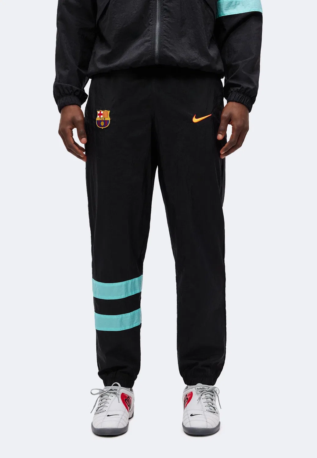 Фкб - спортивные штаны Nike Performance, Black/Green Frost/University Gold-Coloured