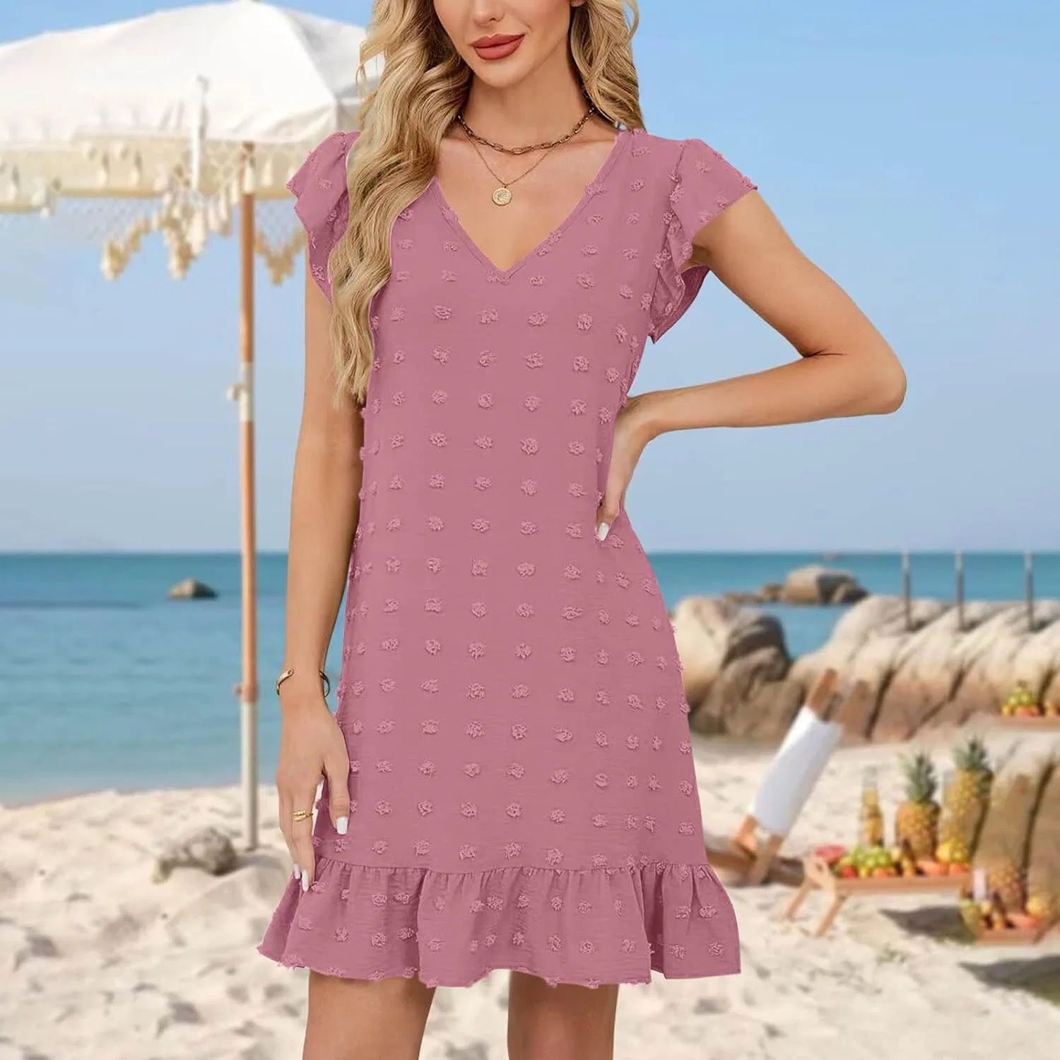 Женское мини-платье с V-образным вырезом и рюшами, Pink — фото 2