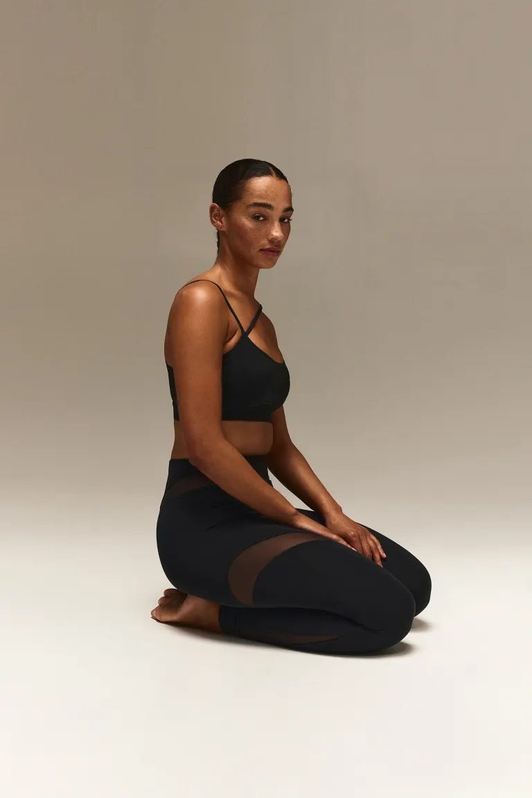 

Спортивные тайтсы с сетчатой деталью из drymove H&M, серый